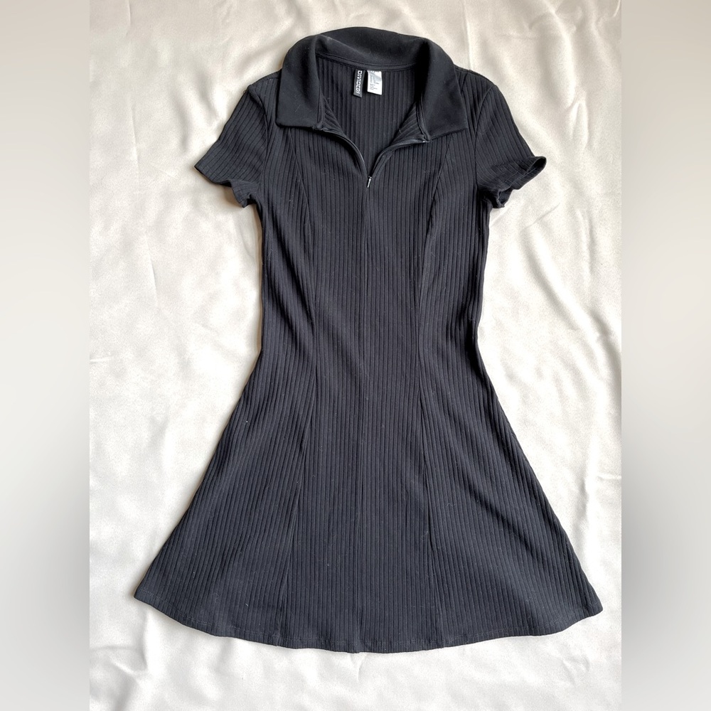 Black above the knee dress size S